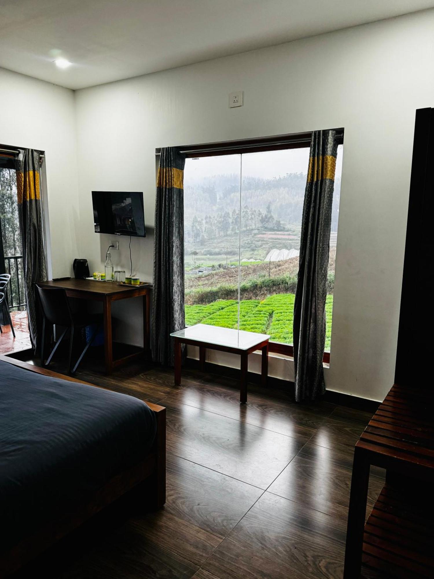 The Wooden Springs Bed & Breakfast Ooty Exterior photo